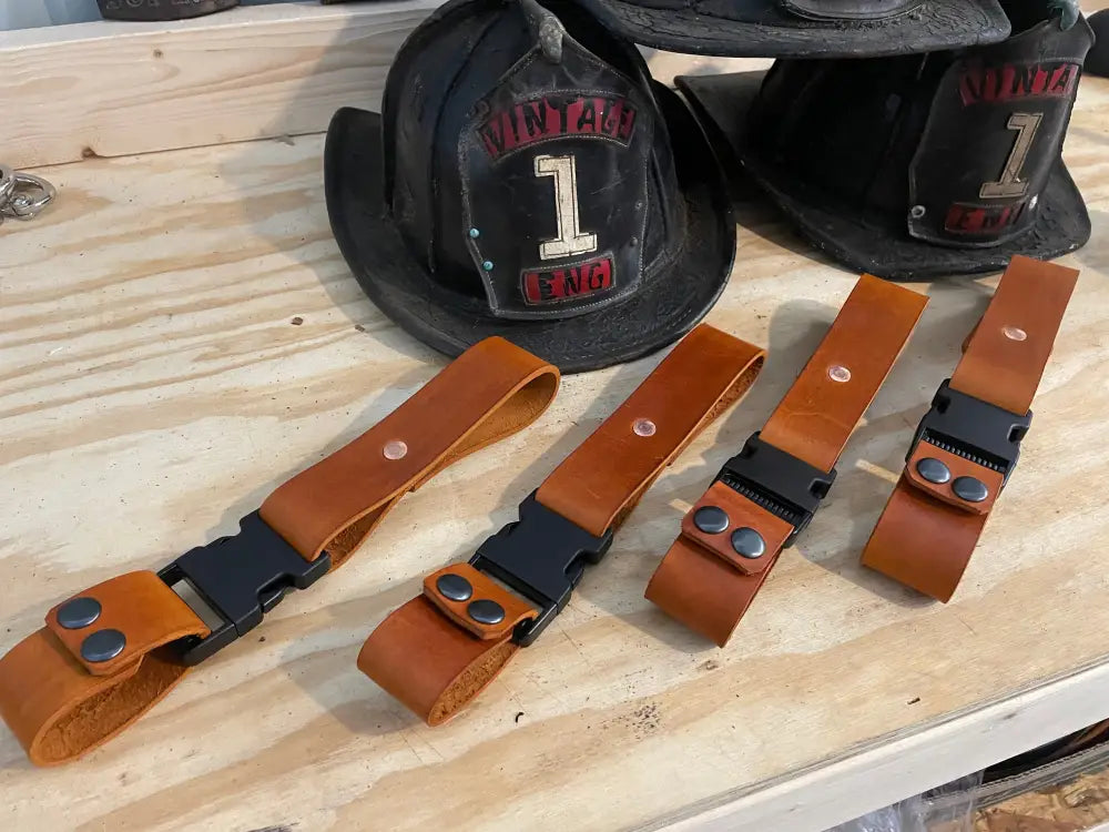 Leather helmet straps with black buckles for Box Light Quick helmet accessory