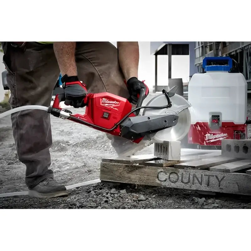 Red Milwaukee M18 FUEL™ 9-inch Cut-Off Saw with water tank and ONE-KEY™ bare tool