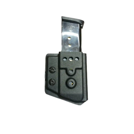 Black plastic magazine carrier with snap fasteners for 1911 extended magazine