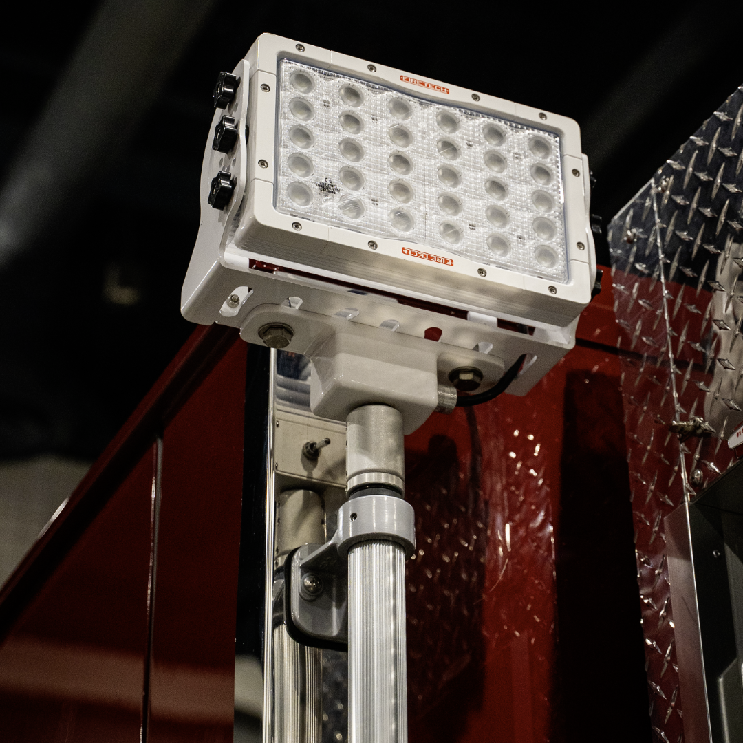 FireTech 20,000 Lumen Pole-Mounted LED Scene Light