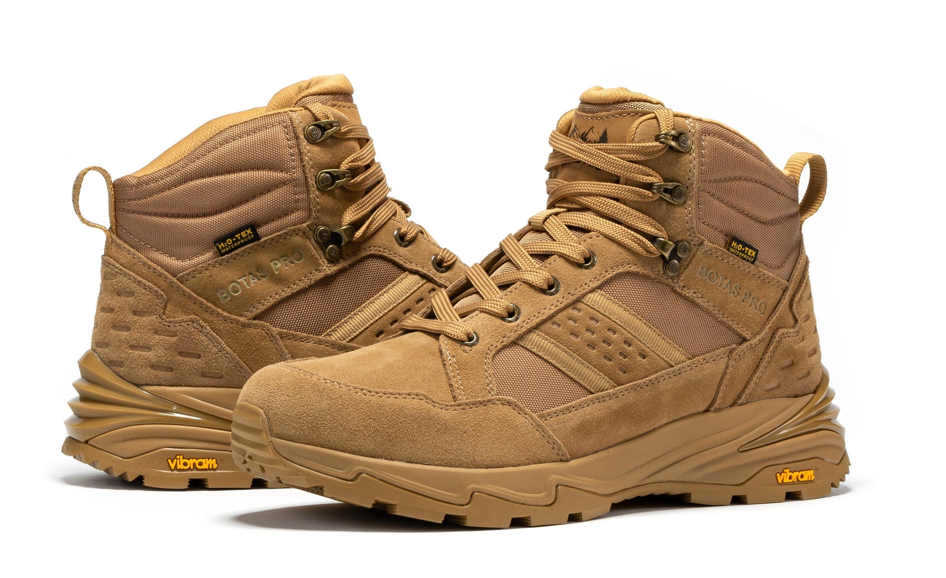 Side view of Botas Pro Sand 6 Inch Waterproof Tactical Boots with VIBRAM® Traction Lug Outsole BP22610 emphasizing ankle protection and memory foam comfort.