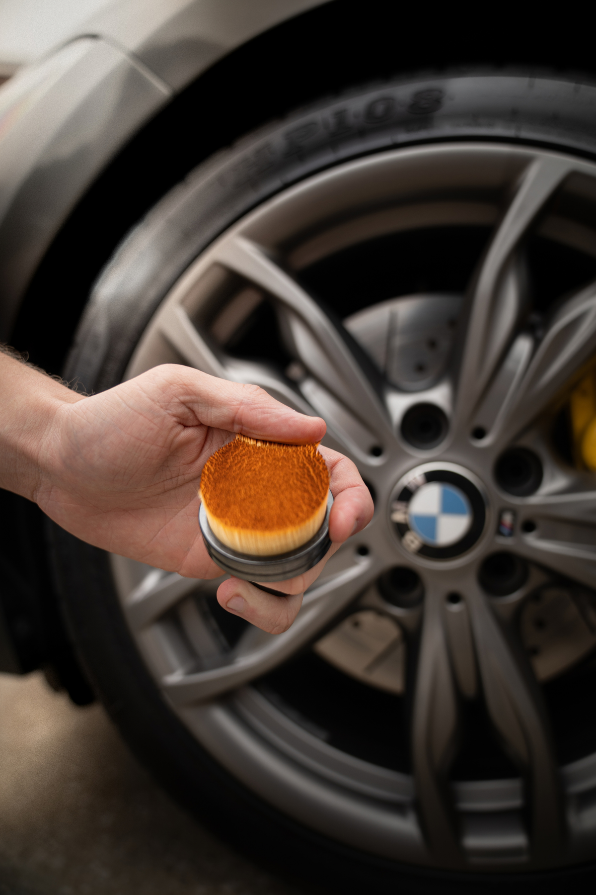 BLACKLINE® TIRE SHINE APPLICATOR BRUSH - view 4