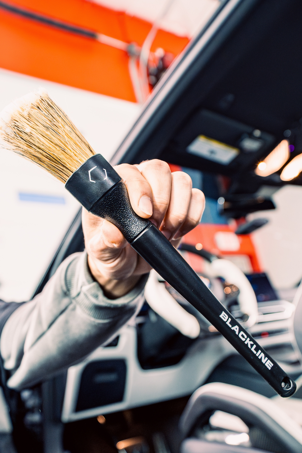 BLACKLINE® BOAR'S HAIR BRUSH SET - view 2