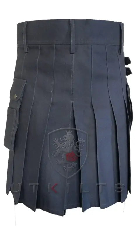 Black pleated utility kilt with cargo pockets and side straps in dark gray color