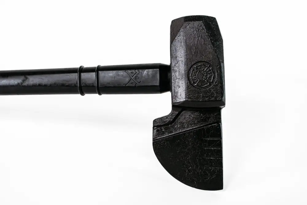 Black tobacco pipe with a curved bowl in TSR FIRE MAUL for heavy irons and firefighters