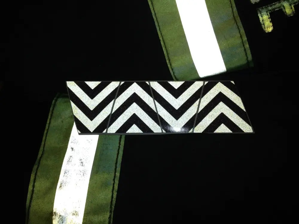 Black and white chevron reflective fabric with green edges for Chevron Reflective Helmet