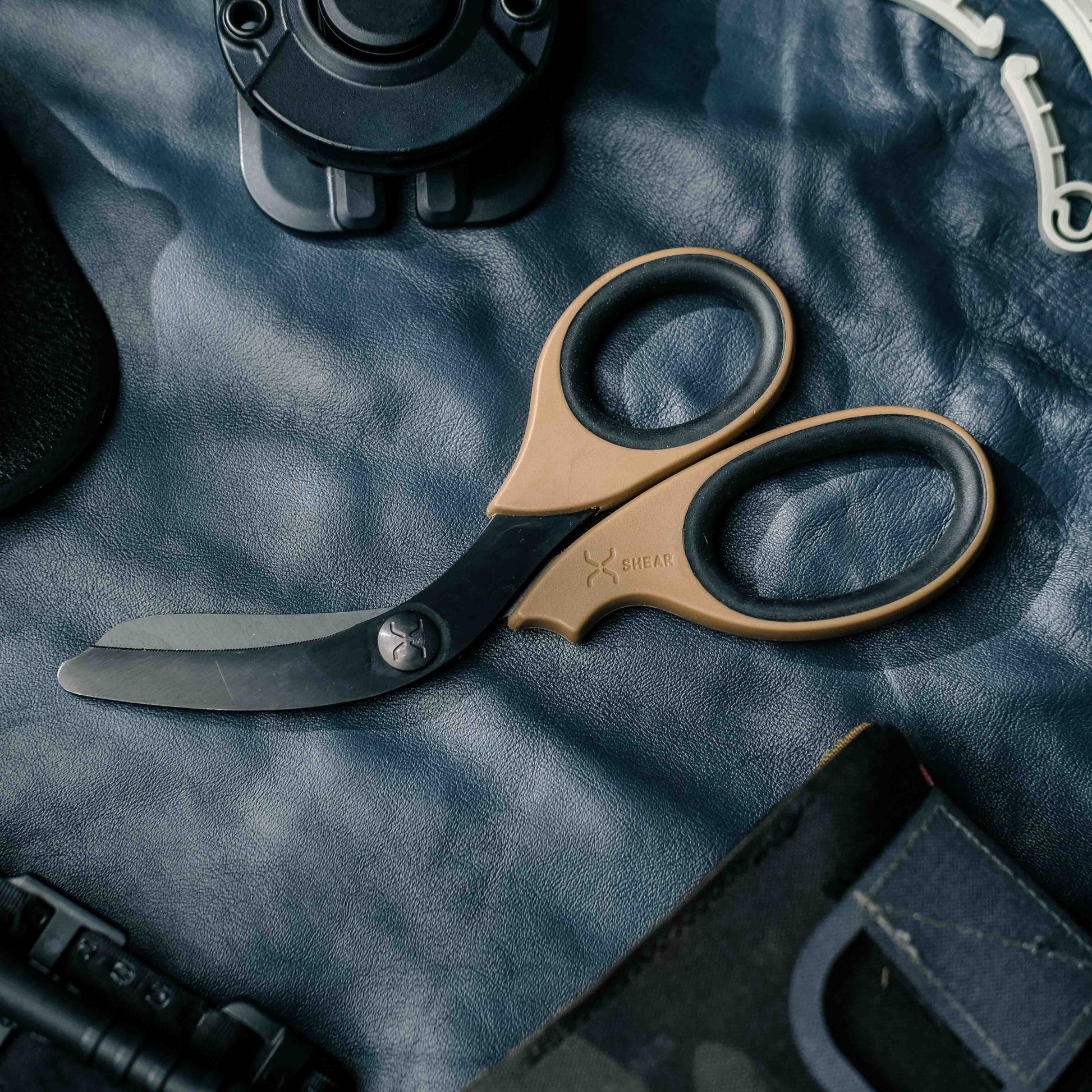 Chief Miller Shears XShear 7.5” Heavy Duty Trauma Shears. Coyote Brown & Black Handles, Black Titanium Coated Stainless Steel Blades, For Professional Emergency Providers Apparel
