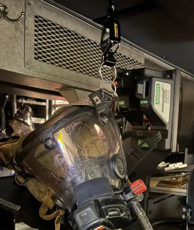 Glove Clamp for Firefighter’s mask with regulator, durable high-grade metal for first responders