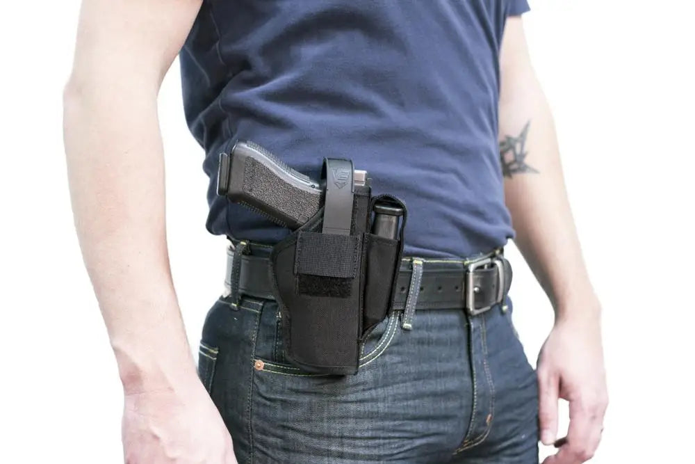 Hip holster with a handgun and mag pouch in the Combo Holster for Sig Sauer