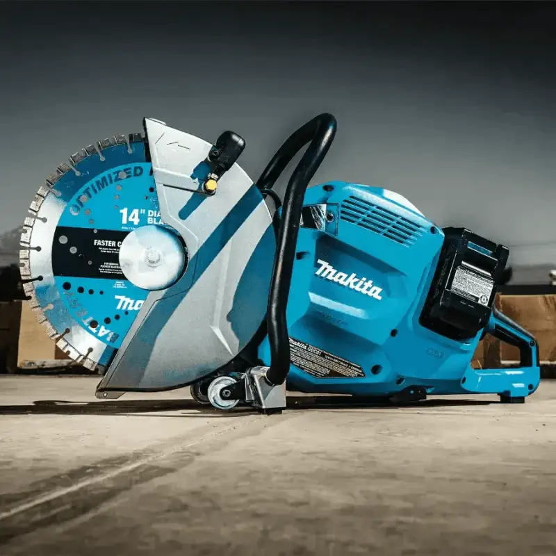 Makita GEC01PL4 80V XGT® Brushless Electric Concrete Saw with Blue Diamond Cutting Blade