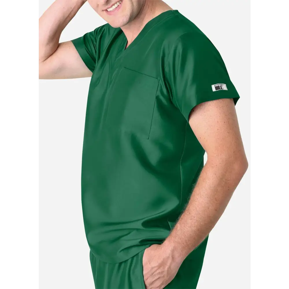 Men’s Simple Scrub Top - Men’s Scrub Top