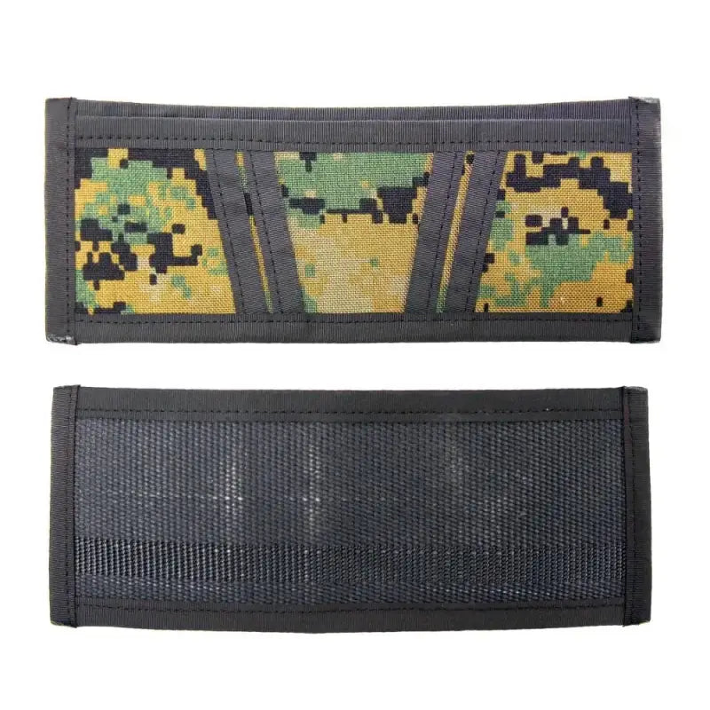 Military-style wallet in digital woodland camouflage with 1000D Cordura for unfolded bills