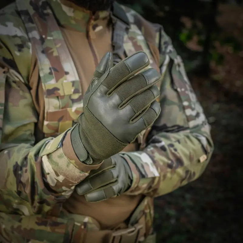 Military tactical glove in olive green for M-Tac Gloves Police Gen.2 functionality