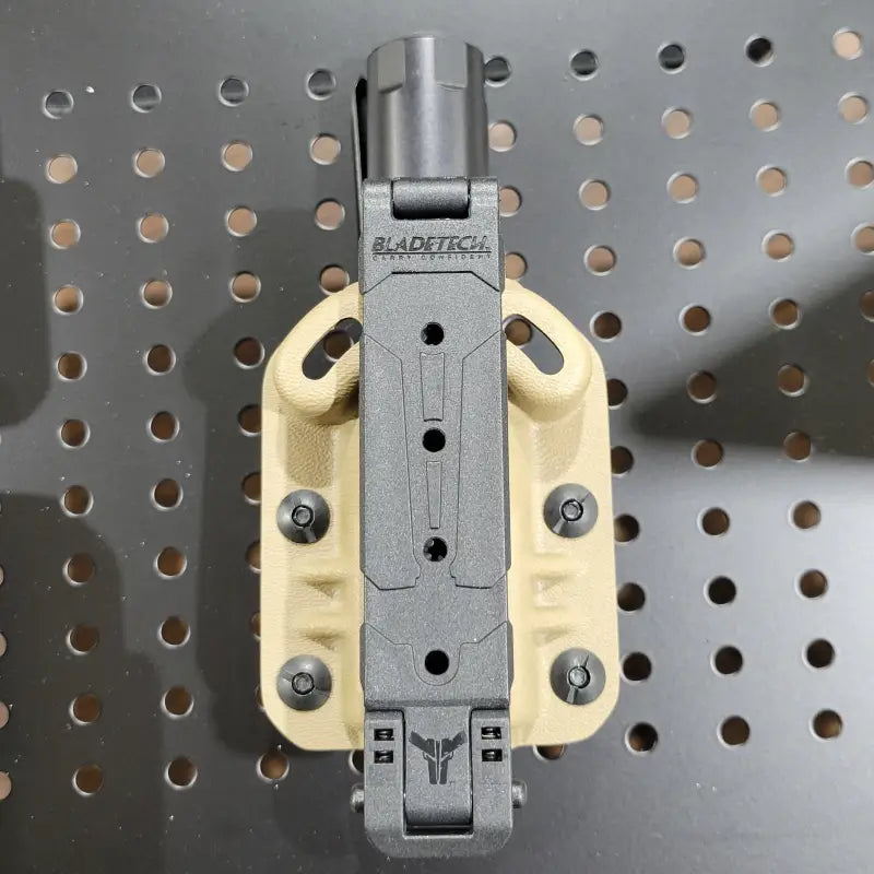 Tactical Flashlight Holder for Cloud Defensive MCH Duty Flashlight Carrier